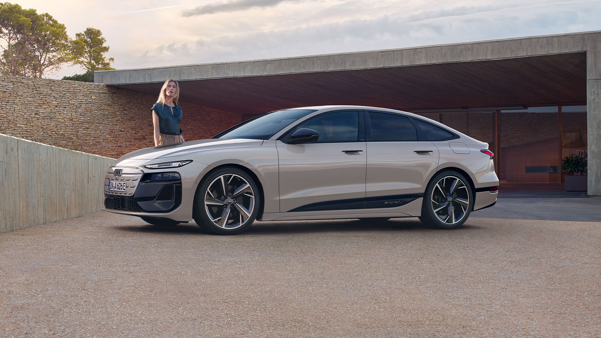 Audi A6 Sportback e-tron side view